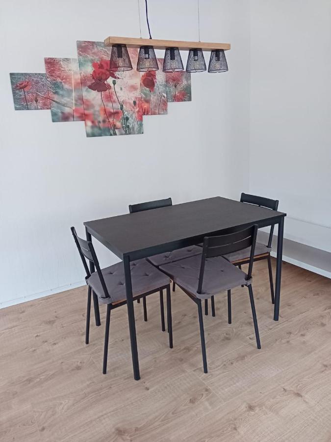 Zentral Und Ruhig In Auerbach Appartement Auerbach  Buitenkant foto